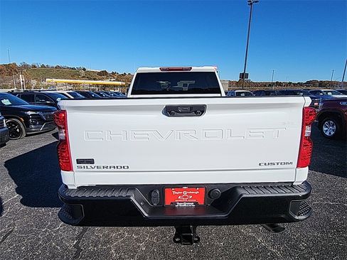 New 2026 Chevrolet Silverado 2500 Custom w/ Custom Convenience Package image 7