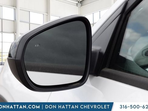 New 2026 Chevrolet Trax LT w/ Driver Confidence Package FWD image 27