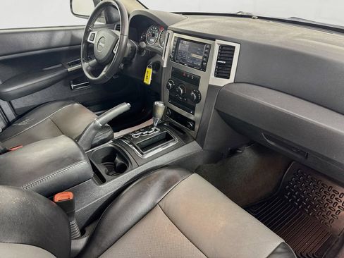 Used 2010 Jeep Grand Cherokee Laredo AWD/4WD image 35