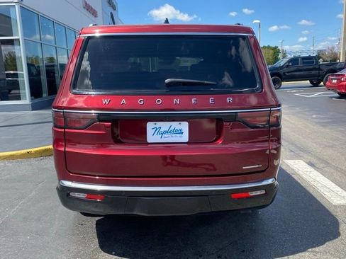 Used 2024 Jeep Wagoneer Series II w/ Flexible Seating Group image 8