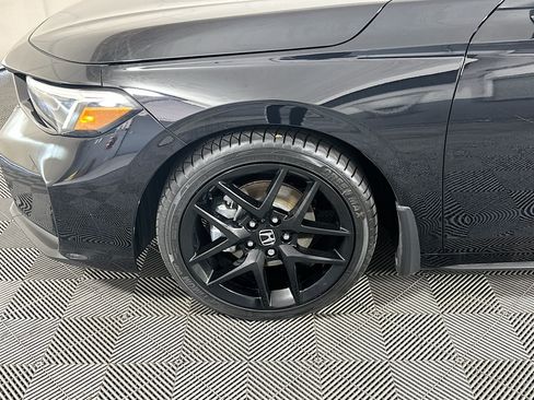 Used 2025 Honda Civic Sport image 11