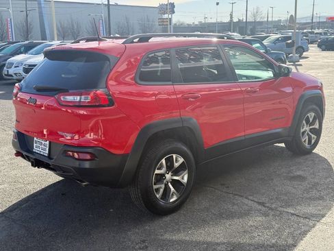 Used 2018 Jeep Cherokee Trailhawk w/ Trailer Tow Group image 6