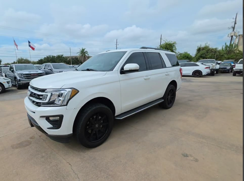 Used 2021 Ford Expedition XLT RWD image 3