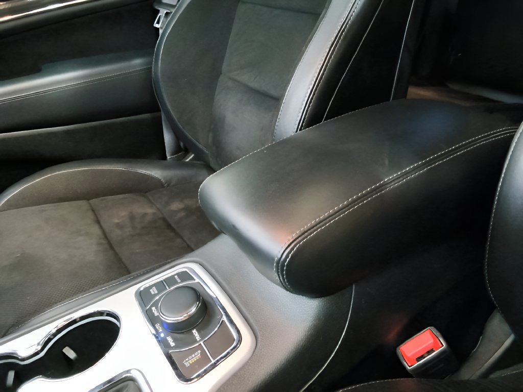 Used 2019 Jeep Grand Cherokee SRT AWD/4WD image 27