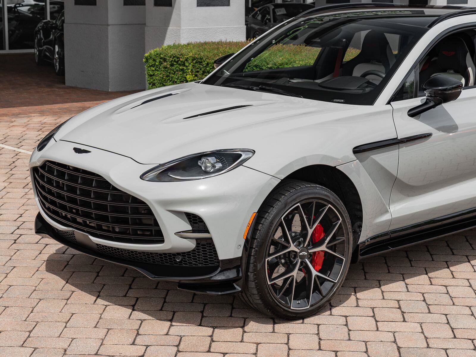 Used 2025 Aston Martin DBX 707 AWD/4WD image 29