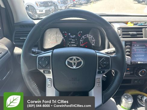 Used 2024 Toyota 4Runner SR5 Premium w/ Moonroof Package AWD/4WD image 10