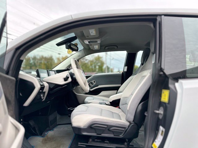 Used 2015 BMW i3 w/ Range Extender RWD image 12