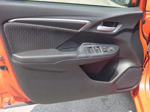 Used 2019 Honda Fit EX image 8