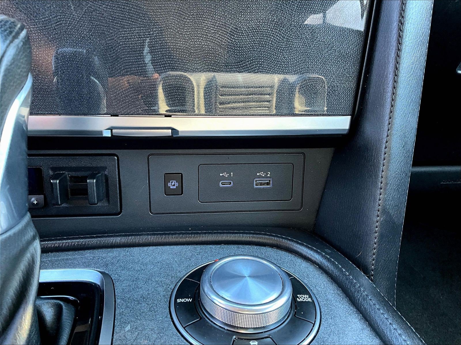 Used 2021 Nissan Armada SV w/ SV Appearance Package AWD/4WD image 16