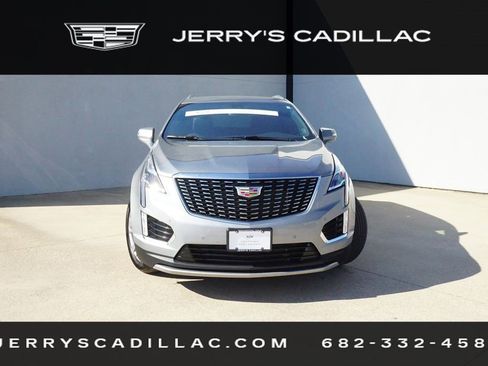 Certified 2025 Cadillac XT5 Premium Luxury image 2