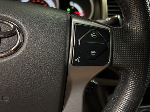 Used 2015 Toyota Tacoma Base w/ TRD Off-Road Package image 46