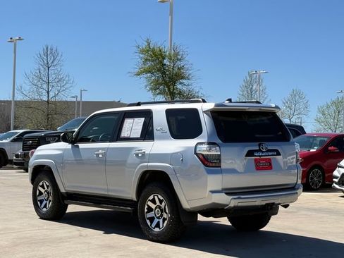 Used 2022 Toyota 4Runner TRD Off-Road image 6