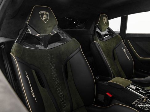 Used 2024 Lamborghini Huracan Sterrato image 49