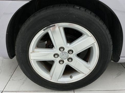 Used 2014 Chrysler 200 LX FWD image 18