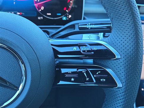 New 2026 Mercedes-Benz C 300 4MATIC Sedan image 22