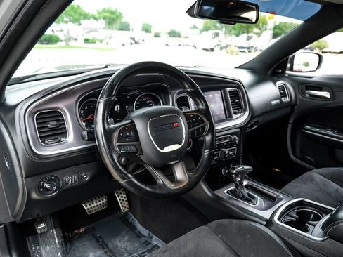 Used 2019 Dodge Charger Scat Pack w/ Plus Group RWD image 2