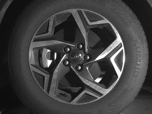 Used 2025 Kia Sportage LX image 12