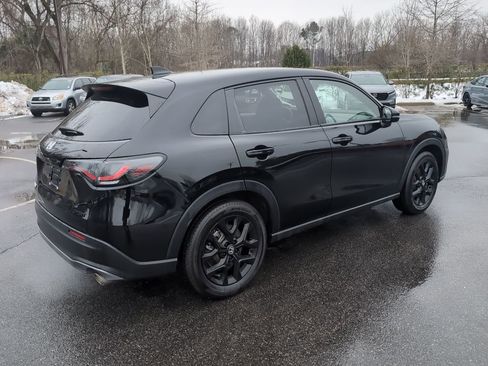 Certified 2025 Honda HR-V Sport image 8