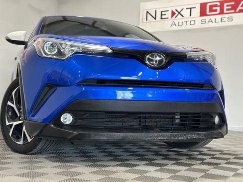 Used 2018 Toyota C-HR XLE FWD image 5