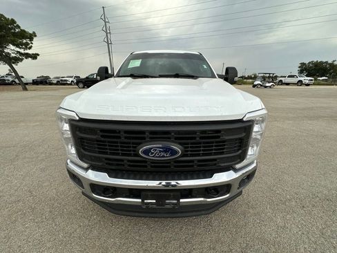 Used 2024 Ford F250 XL w/ FX4 Off-Road Package AWD/4WD image 2