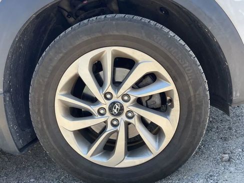 Used 2018 Hyundai Tucson SE w/ Cargo Package AWD/4WD image 34