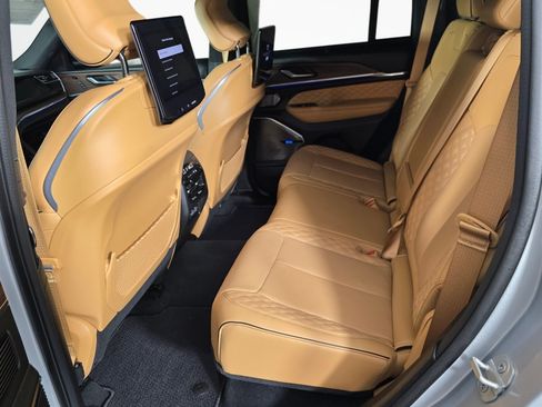 Used 2023 Jeep Grand Cherokee Summit w/ Rear Seat Video Group I AWD/4WD image 36