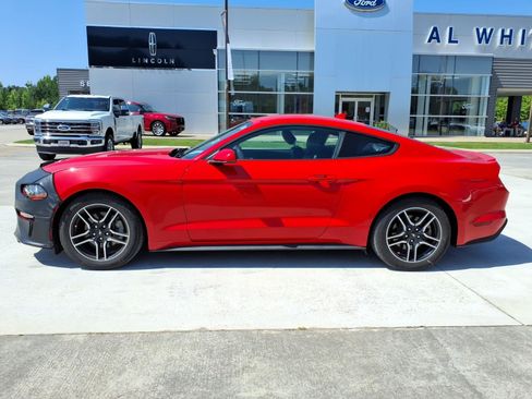 Used 2022 Ford Mustang Premium RWD image 2