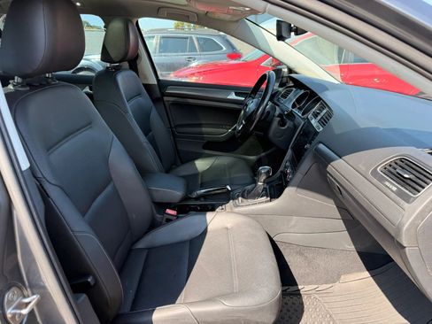 Used 2018 Volkswagen Golf SE FWD image 18
