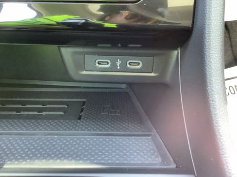 New 2025 Volkswagen Jetta SE image 21