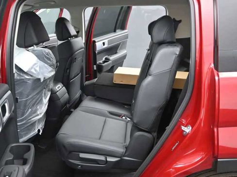 New 2026 Hyundai Santa Fe SEL FWD image 14