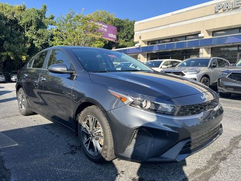 Used 2024 Kia Forte LXS w/ LXS Technology Package FWD image 7