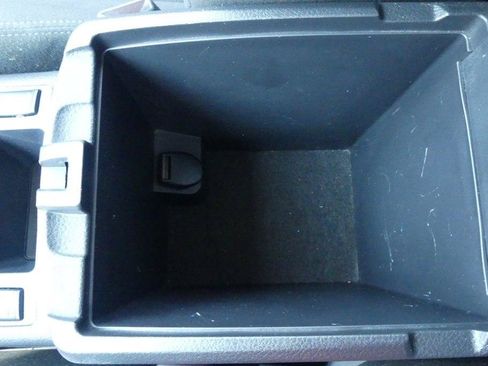 Used 2016 Nissan Rogue SV w/ SV Premium Package FWD image 29