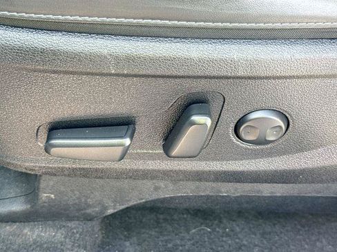 Used 2025 Kia Telluride S AWD/4WD image 14