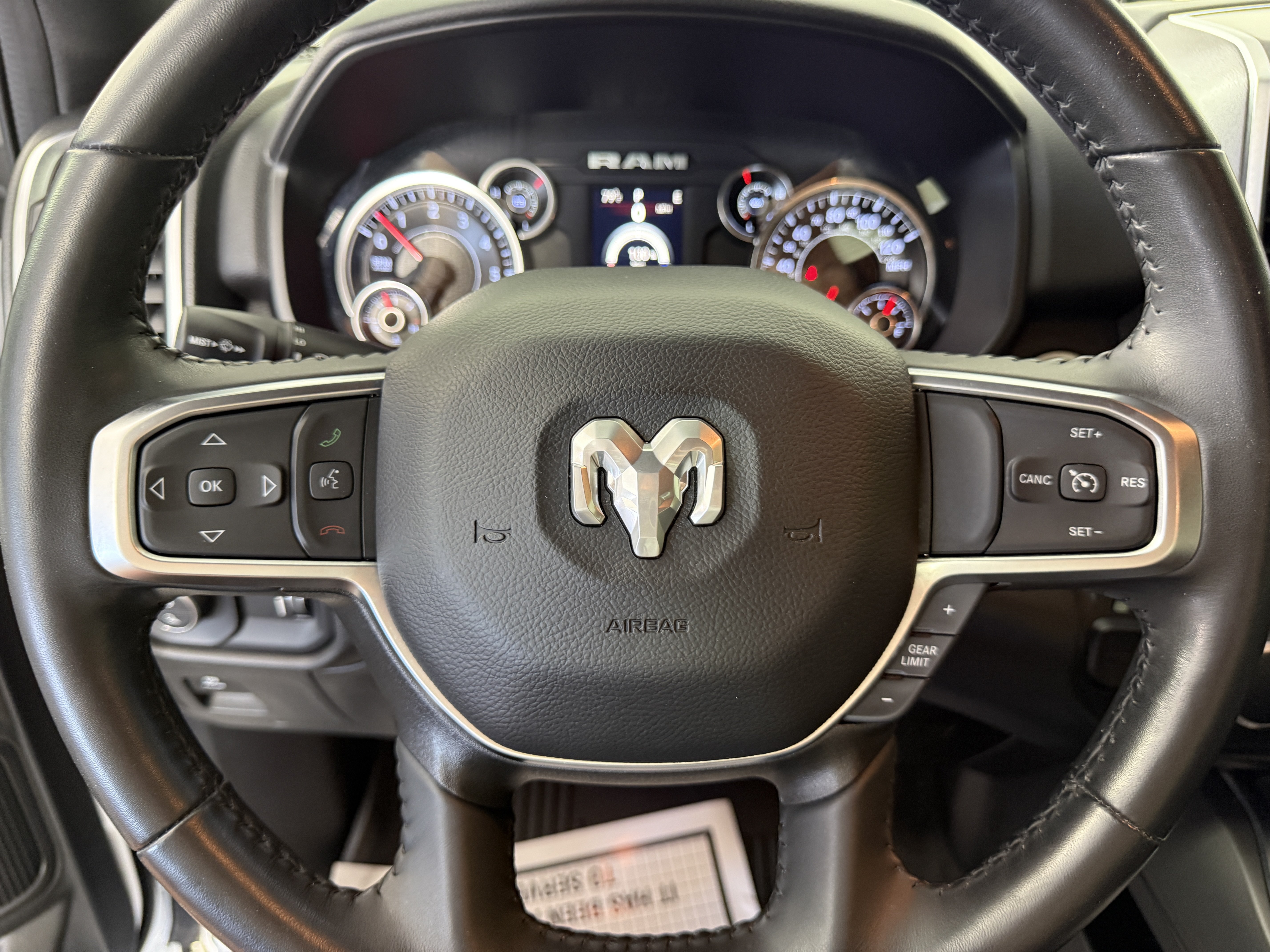 Used 2024 RAM 1500 Big Horn RWD image 28