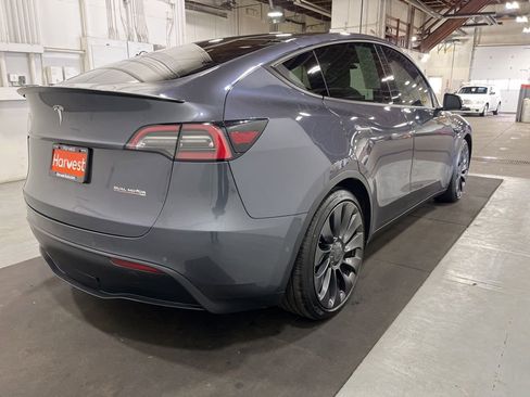Used 2021 Tesla Model Y Performance image 9