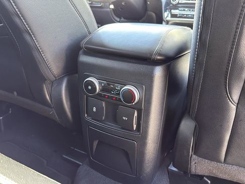 Used 2023 Ford Explorer Limited image 25