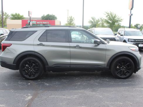Used 2020 Ford Explorer ST w/ Premium Technology Package AWD/4WD image 6