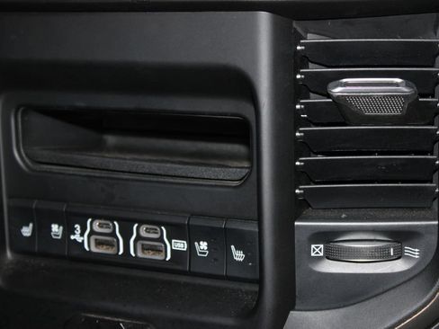 Used 2020 RAM 1500 Limited AWD/4WD image 34