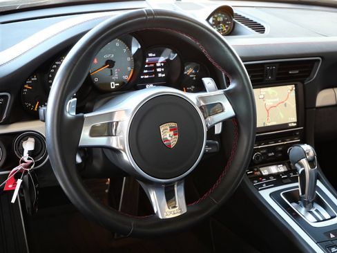 Used 2014 Porsche 911 GT3 RWD image 14