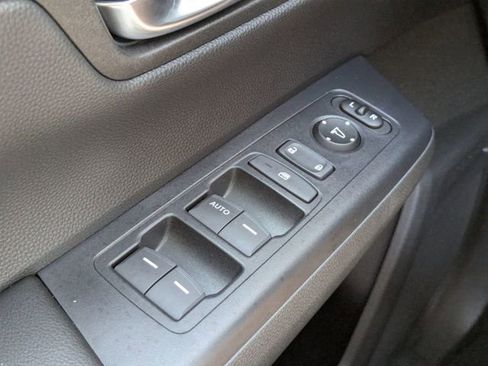 Used 2025 Honda CR-V LX image 23