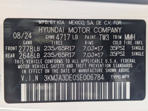 Used 2025 Hyundai Tucson SE image 27