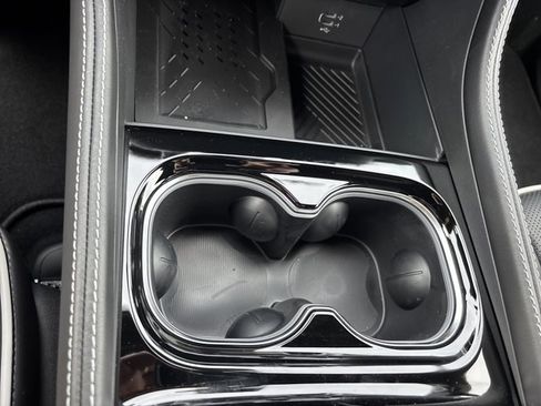 New 2026 Chrysler Pacifica Limited image 41