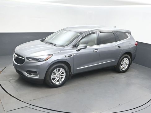 Used 2018 Buick Enclave Essence image 32