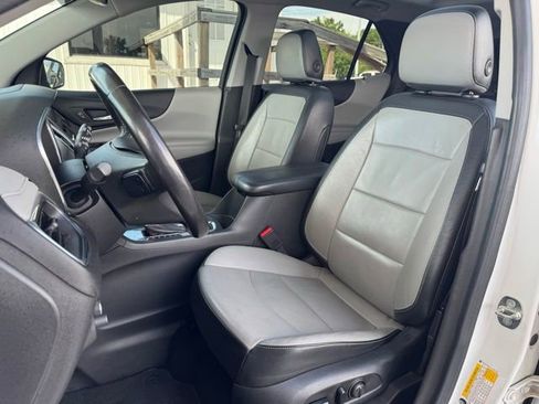 Used 2020 Chevrolet Equinox Premier FWD image 22
