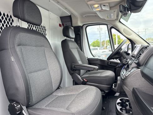Used 2024 RAM ProMaster 2500 w/ Safety Group FWD image 39