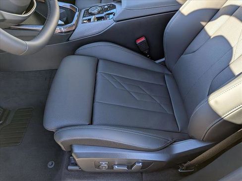 New 2026 BMW X3 xDrive30 w/ Premium Package image 4