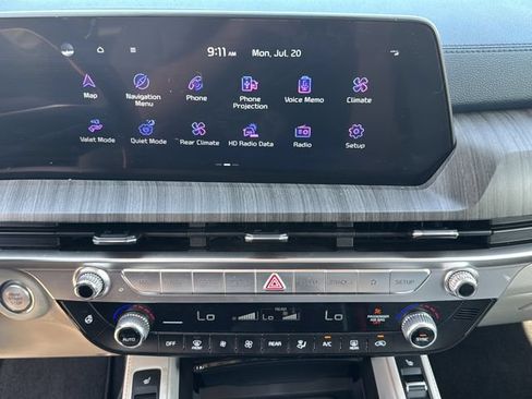 Used 2024 Kia Telluride EX w/ EX Captain's Chair Package AWD/4WD image 23