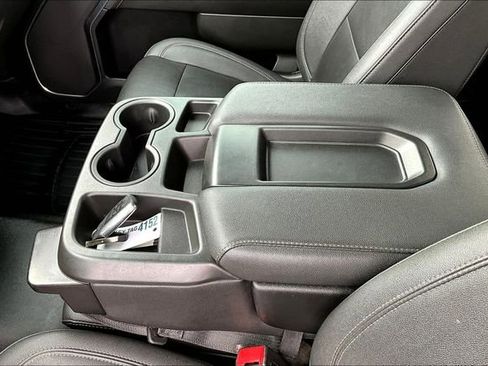 Used 2022 GMC Sierra 1500 SLT AWD/4WD image 18