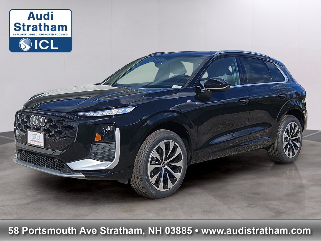 New 2026 Audi Q3 quattro 2.0T AWD/4WD image 1