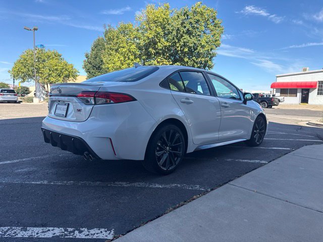 Used 2025 Toyota Corolla SE FWD image 5